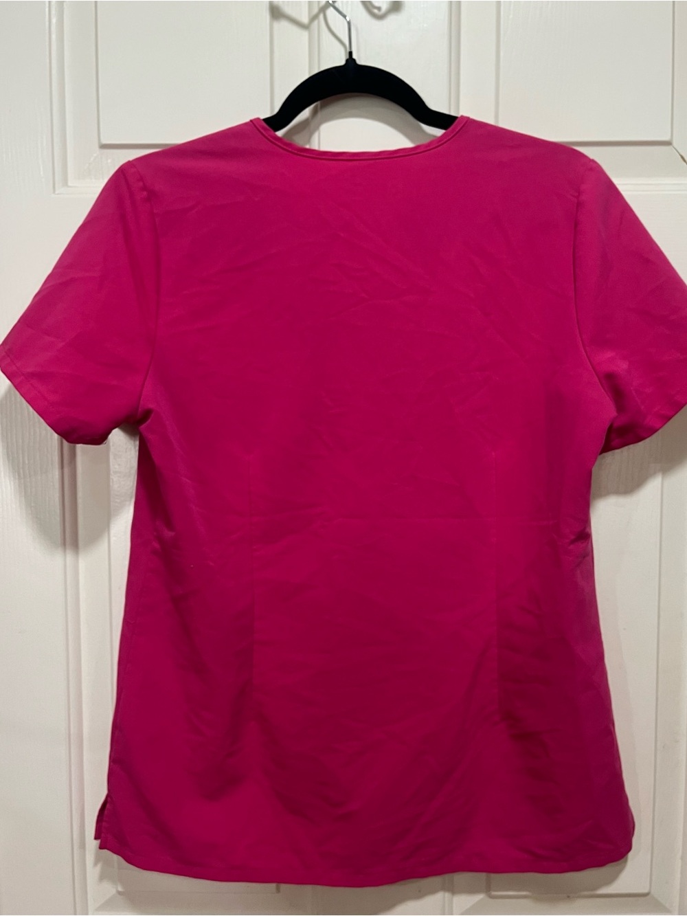 Figs Pink Raspberry Scrub Top and Zamora Jogget Pants in size SMALL - Picture 4 of 4